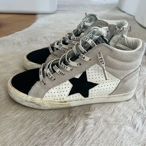 Vintage Havana high tops. Fit a 8-8.5